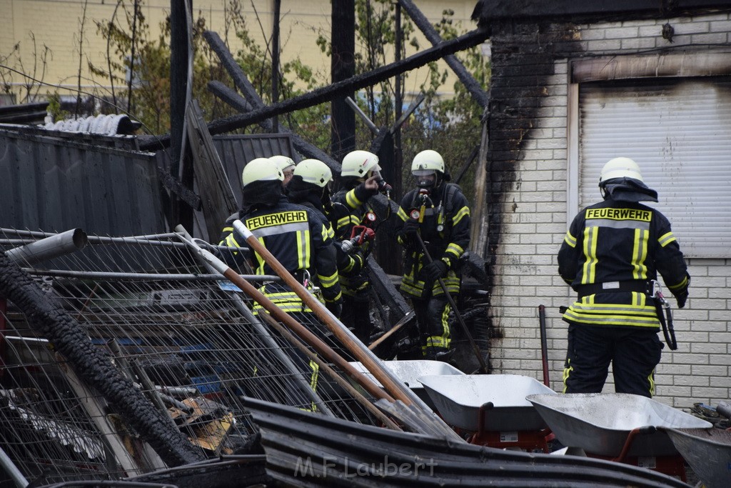 Feuer 4 Bergisch Gladbach Gronau Am Kuhlerbusch P303.JPG - Miklos Laubert